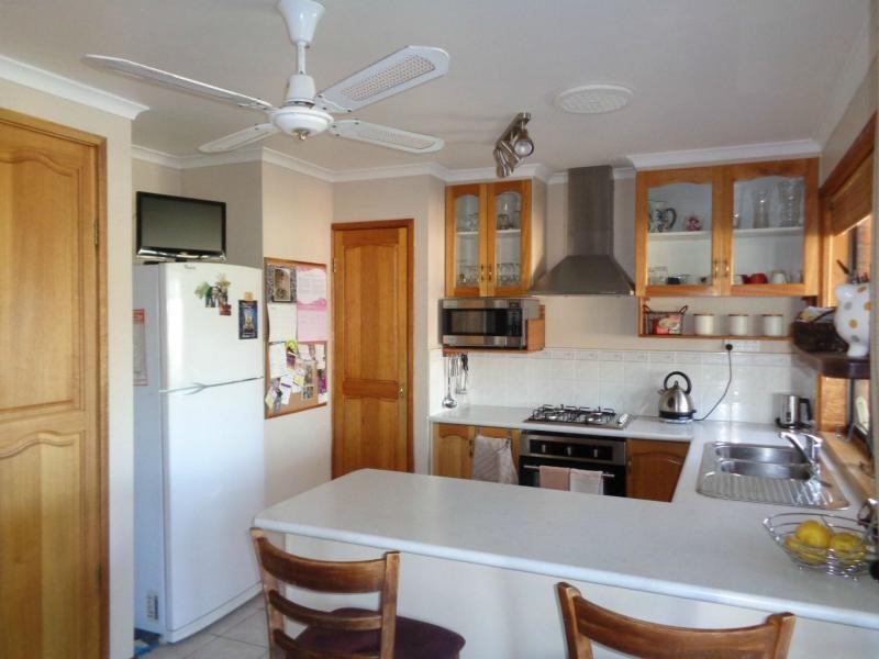 146 Thorpes Lane, Lakes Entrance VIC 3909