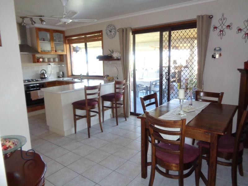 146 Thorpes Lane, Lakes Entrance VIC 3909