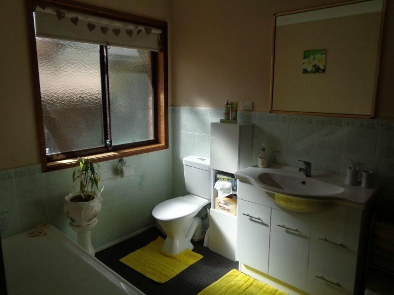 146 Thorpes Lane, Lakes Entrance VIC 3909