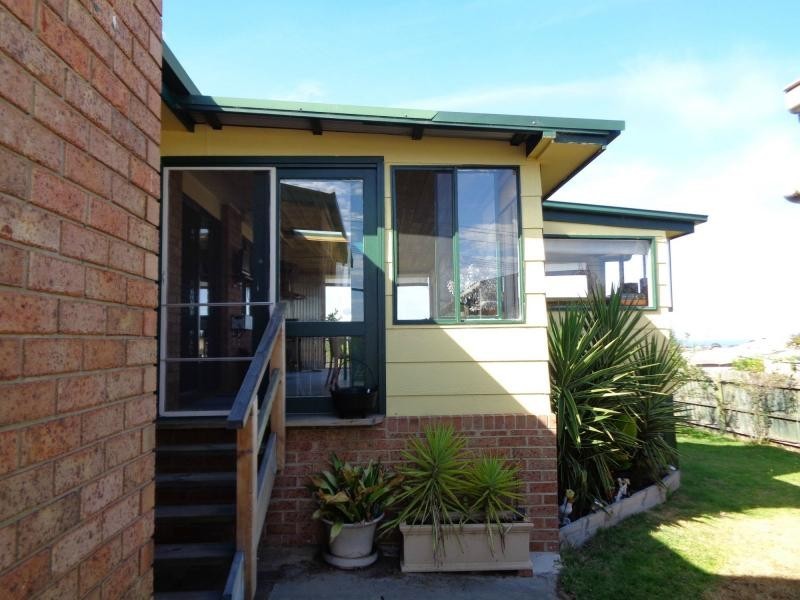 146 Thorpes Lane, Lakes Entrance VIC 3909