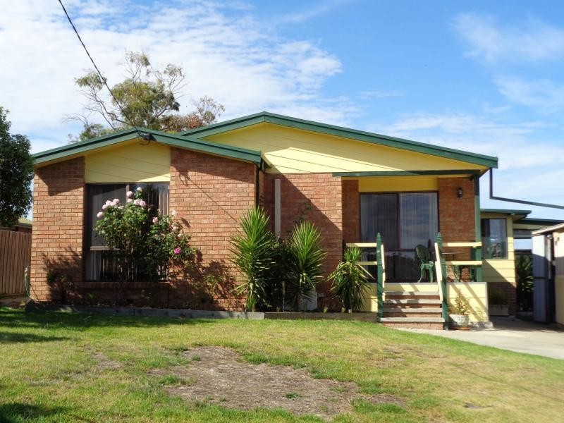 146 Thorpes Lane, Lakes Entrance VIC 3909
