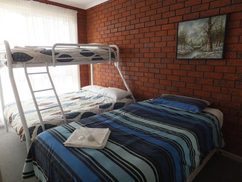 3/93 Lake Bunga Beach Road, Lakes Entrance VIC 3909