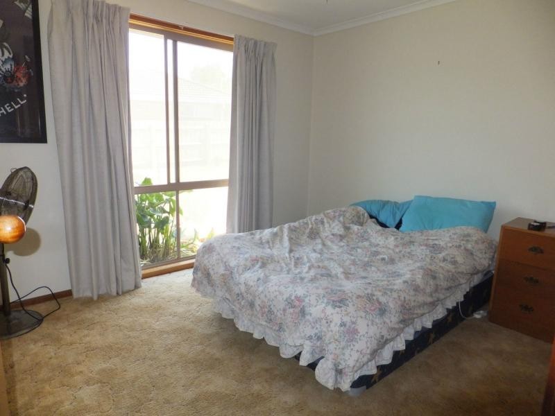 3 Charles Street, Bairnsdale VIC 3875