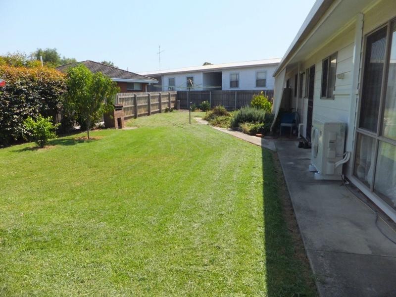 3 Charles Street, Bairnsdale VIC 3875