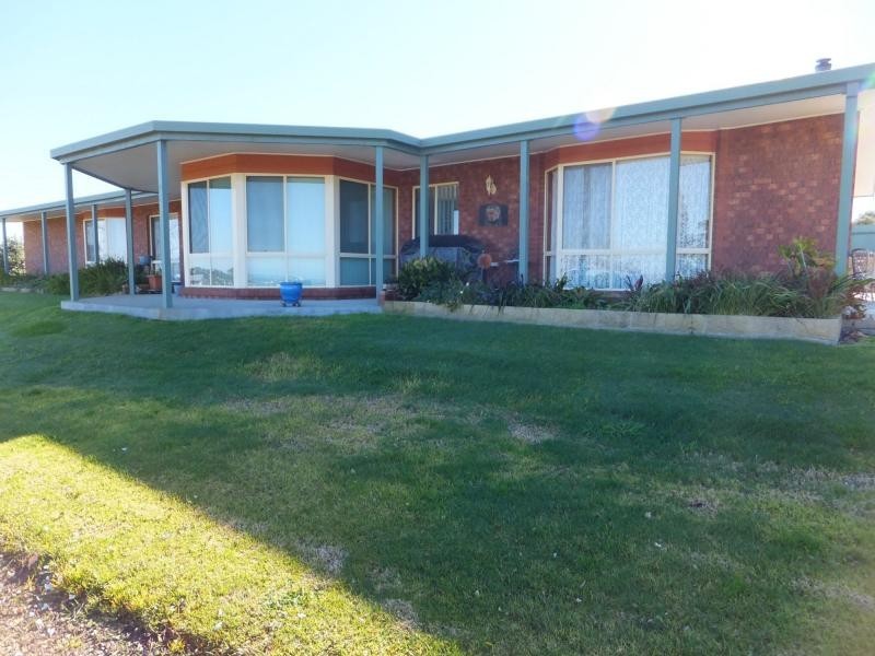 270 Great Alpine Road, Lucknow VIC 3875