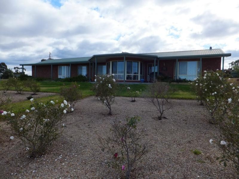 270 Great Alpine Road, Lucknow VIC 3875