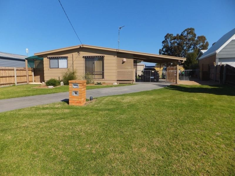 1 The Moorings, Paynesville VIC 3880