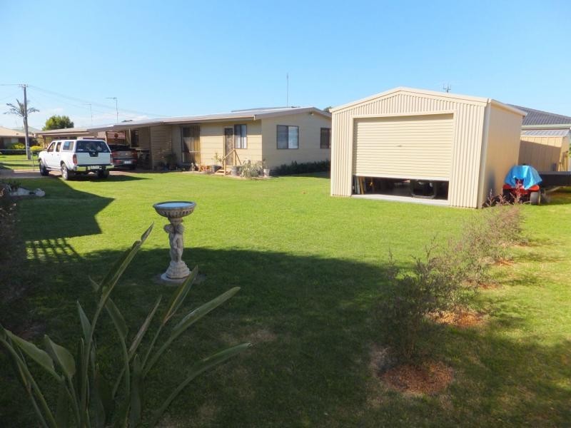 1 The Moorings, Paynesville VIC 3880
