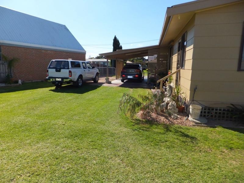 1 The Moorings, Paynesville VIC 3880