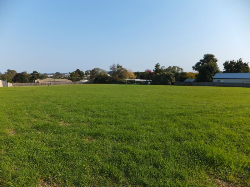 67 Princes Highway, Bairnsdale VIC 3875