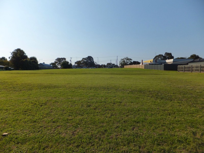 67 Princes Highway, Bairnsdale VIC 3875