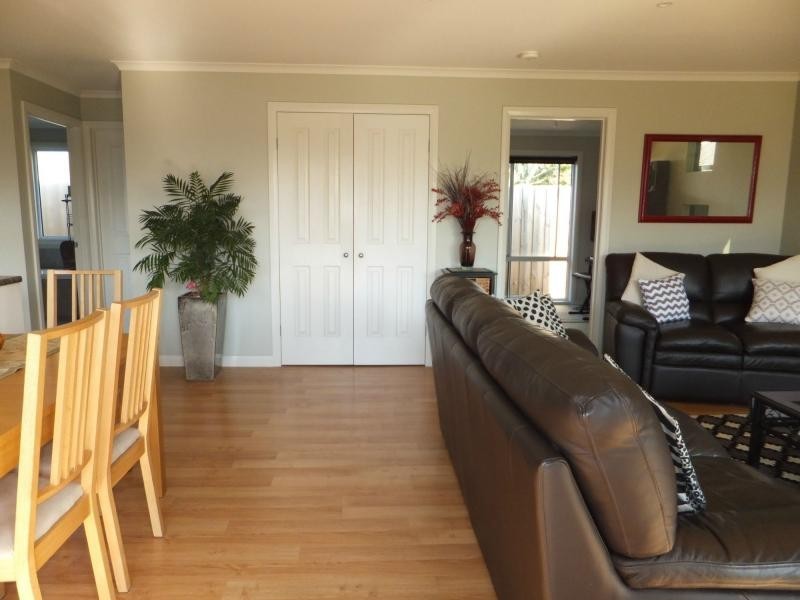 6 Charles Street, Bairnsdale VIC 3875