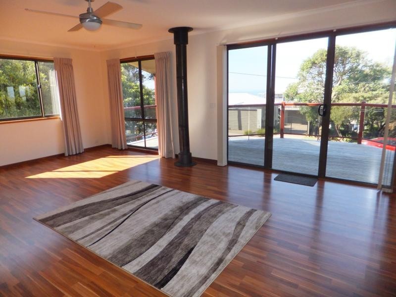 9 View Street, Lake Tyers Beach VIC 3909