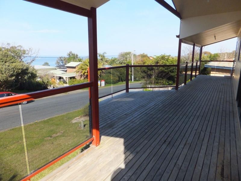 9 View Street, Lake Tyers Beach VIC 3909