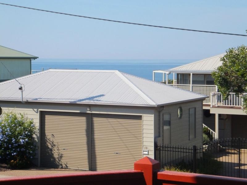 9 View Street, Lake Tyers Beach VIC 3909