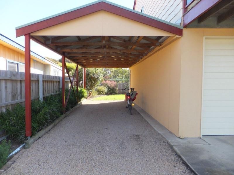9 View Street, Lake Tyers Beach VIC 3909