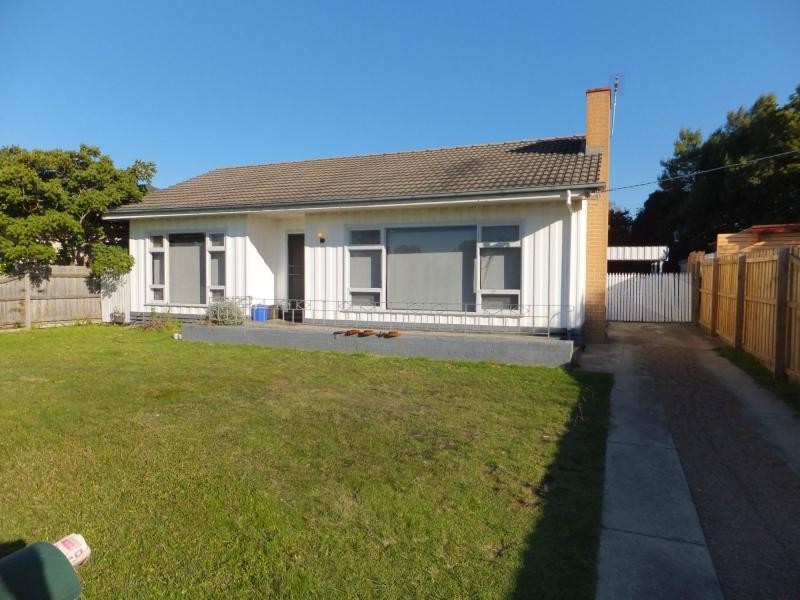 113 Moroney Street, Bairnsdale VIC 3875