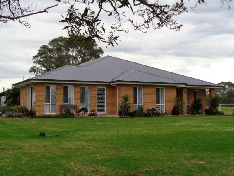 230 Lake Victoria Road, Eagle Point VIC 3878