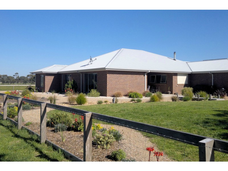 2 Butlers Point Drive, Newlands Arm VIC 3875