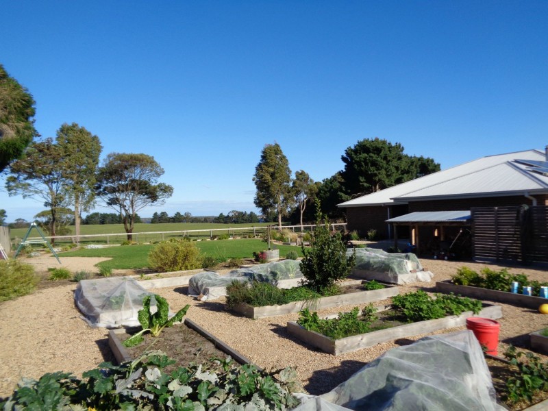 2 Butlers Point Drive, Newlands Arm VIC 3875