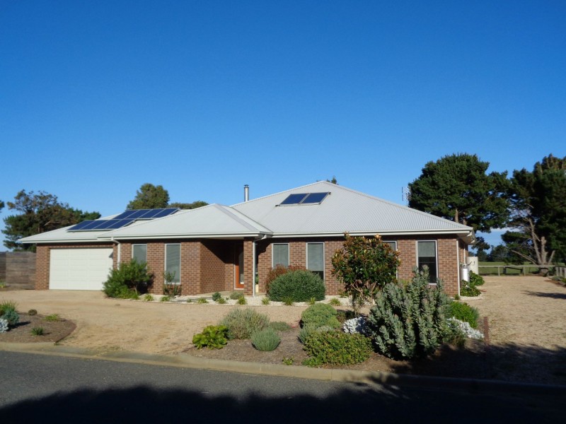 2 Butlers Point Drive, Newlands Arm VIC 3875