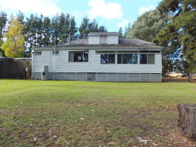 1623 Great Alpine Road, Sarsfield VIC 3875