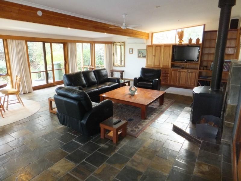 9 Lake King Place, Metung VIC 3904