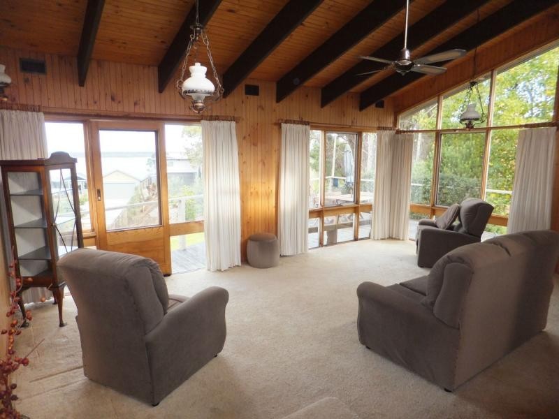 9 Lake King Place, Metung VIC 3904