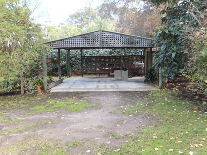 9 Lake King Place, Metung VIC 3904