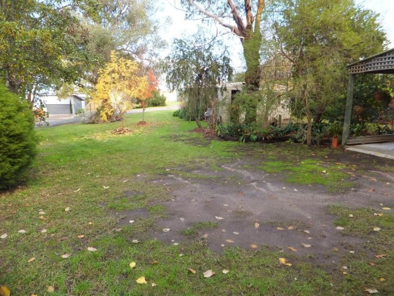 9 Lake King Place, Metung VIC 3904