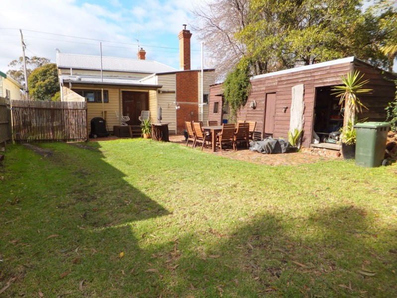 28 McEacharn Street, Bairnsdale VIC 3875