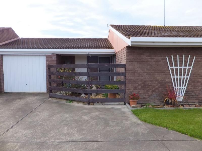 Unit 2/12 Francis Street, Bairnsdale VIC 3875
