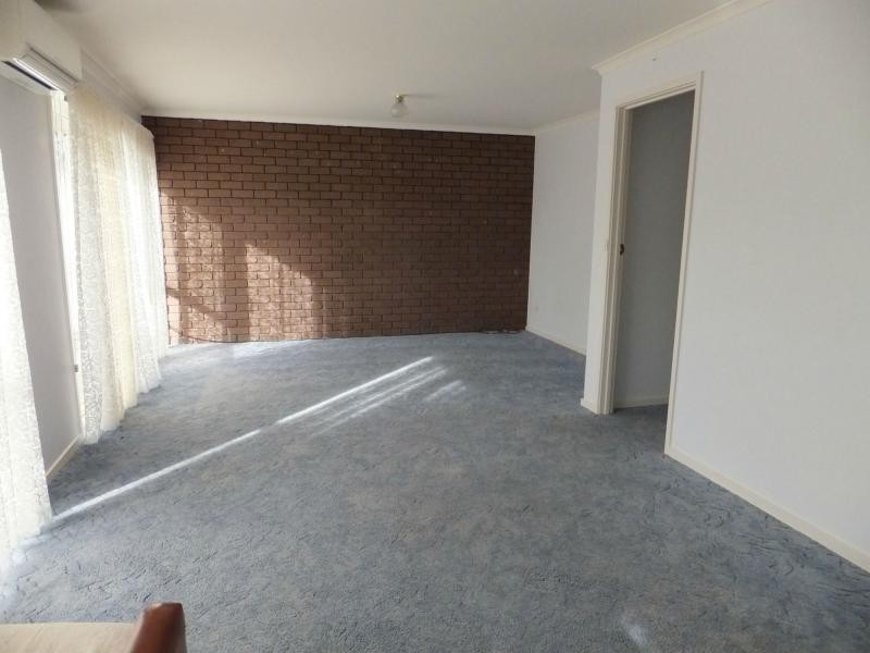 Unit 2/12 Francis Street, Bairnsdale VIC 3875