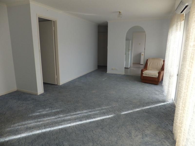 Unit 2/12 Francis Street, Bairnsdale VIC 3875