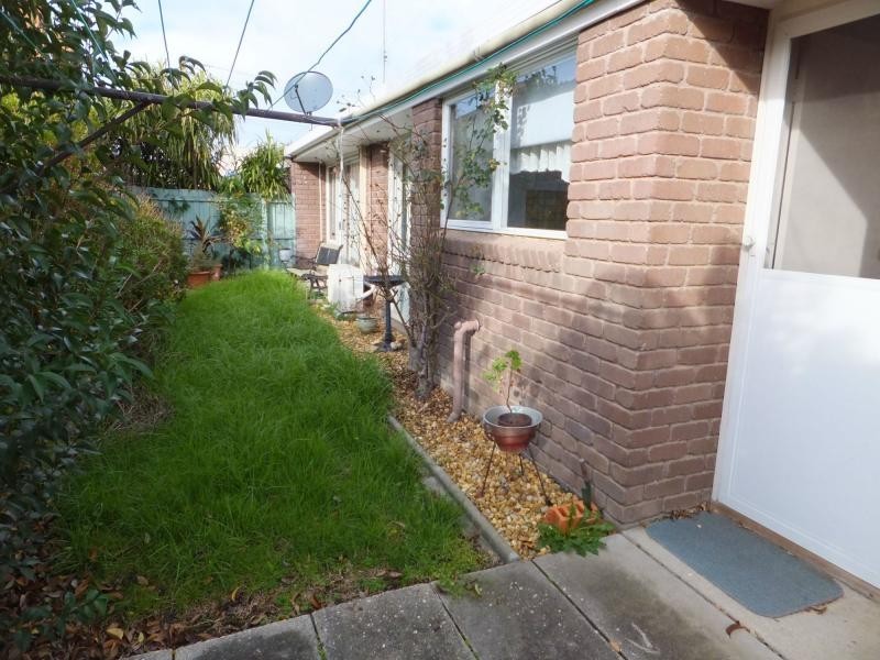 Unit 2/12 Francis Street, Bairnsdale VIC 3875