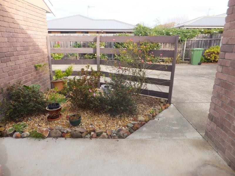 Unit 2/12 Francis Street, Bairnsdale VIC 3875