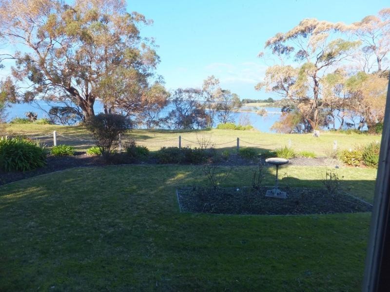 31 Newlands Drive, Paynesville VIC 3880