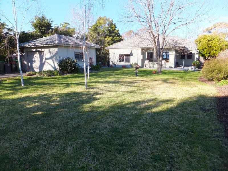 31 Newlands Drive, Paynesville VIC 3880