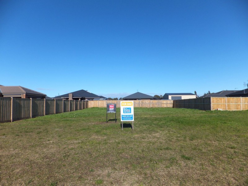 4 Flaxlily Court, Bairnsdale VIC 3875