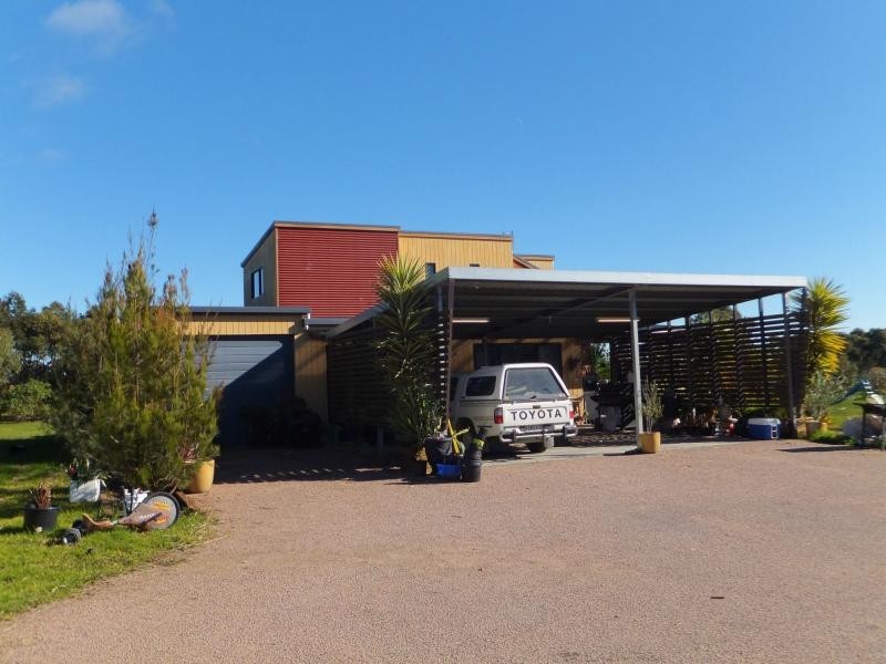 26 Lake Victoria Road, Eagle Point VIC 3878