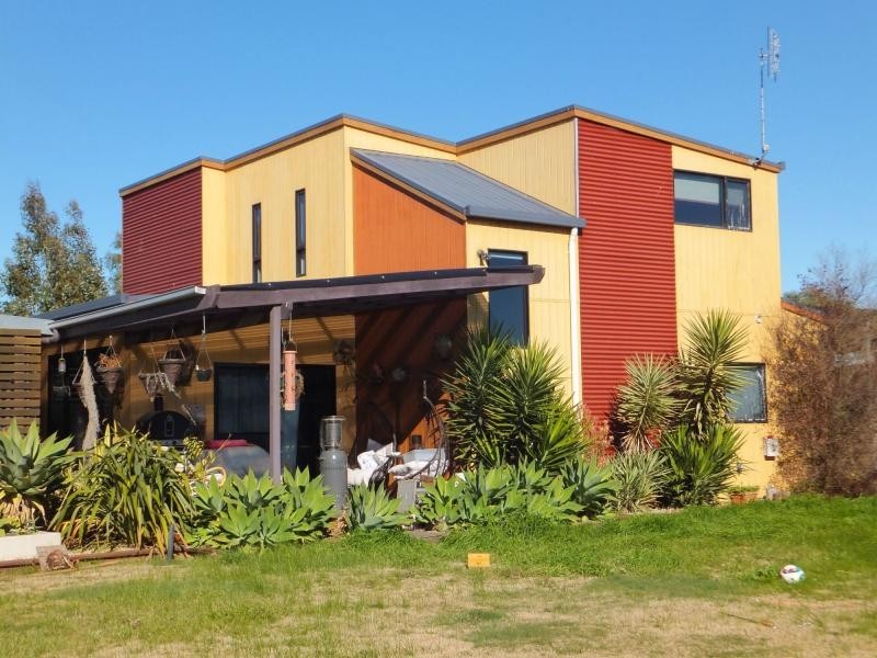 26 Lake Victoria Road, Eagle Point VIC 3878