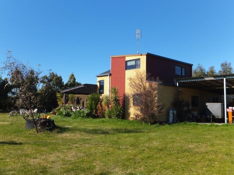 26 Lake Victoria Road, Eagle Point VIC 3878