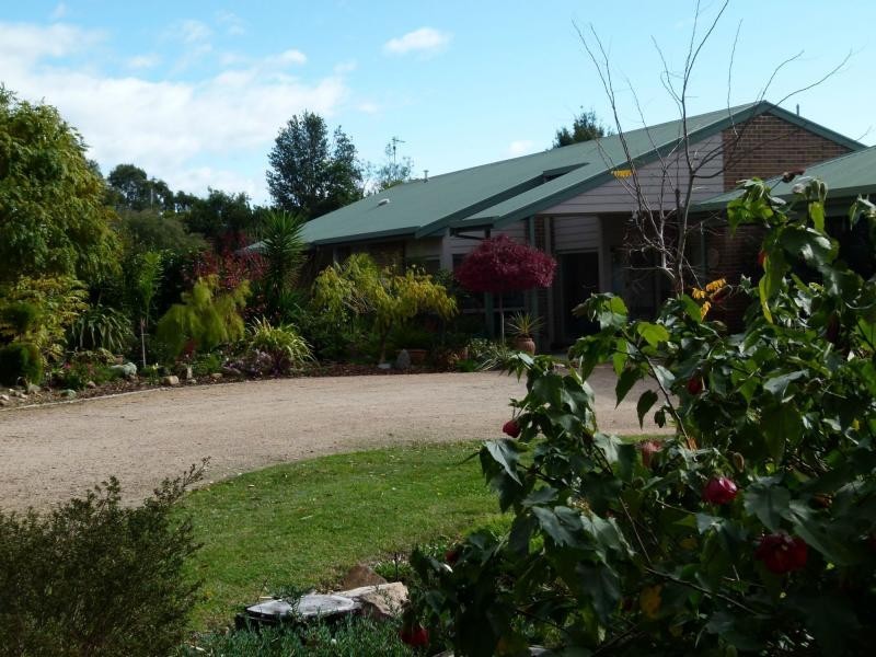 68 Howitt Avenue, Bairnsdale VIC 3875