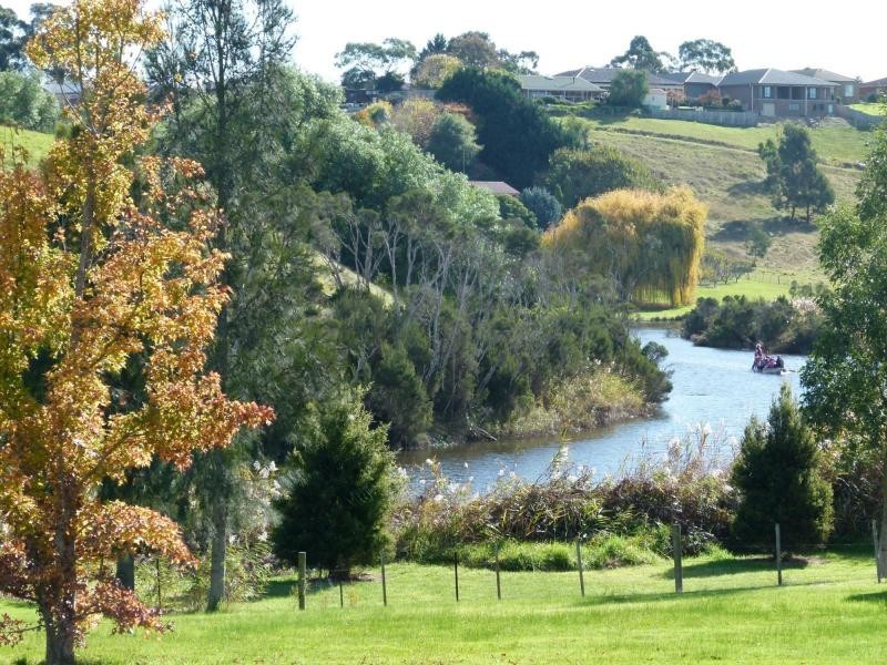 68 Howitt Avenue, Bairnsdale VIC 3875