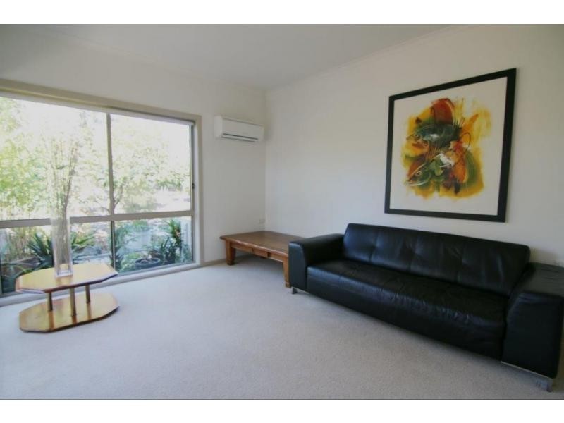 68 Howitt Avenue, Bairnsdale VIC 3875