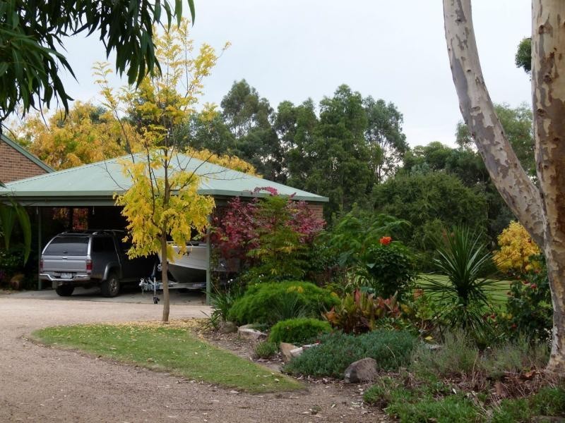 68 Howitt Avenue, Bairnsdale VIC 3875