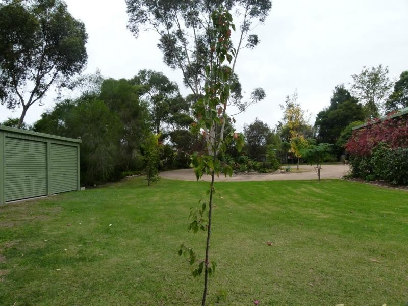 68 Howitt Avenue, Bairnsdale VIC 3875