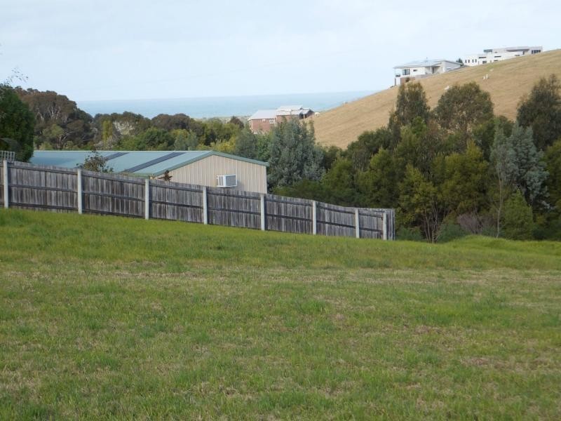 1/Lot 1/77 Stirling Drive, Lakes Entrance VIC 3909