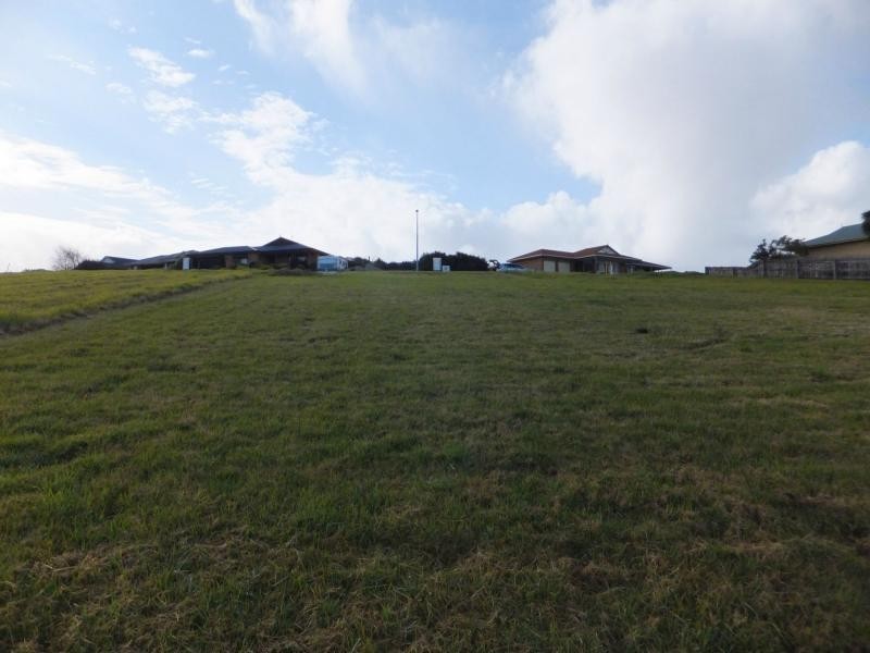 1/Lot 1/77 Stirling Drive, Lakes Entrance VIC 3909