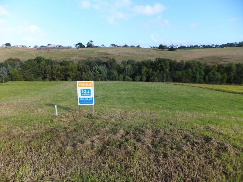 1/Lot 1/77 Stirling Drive, Lakes Entrance VIC 3909
